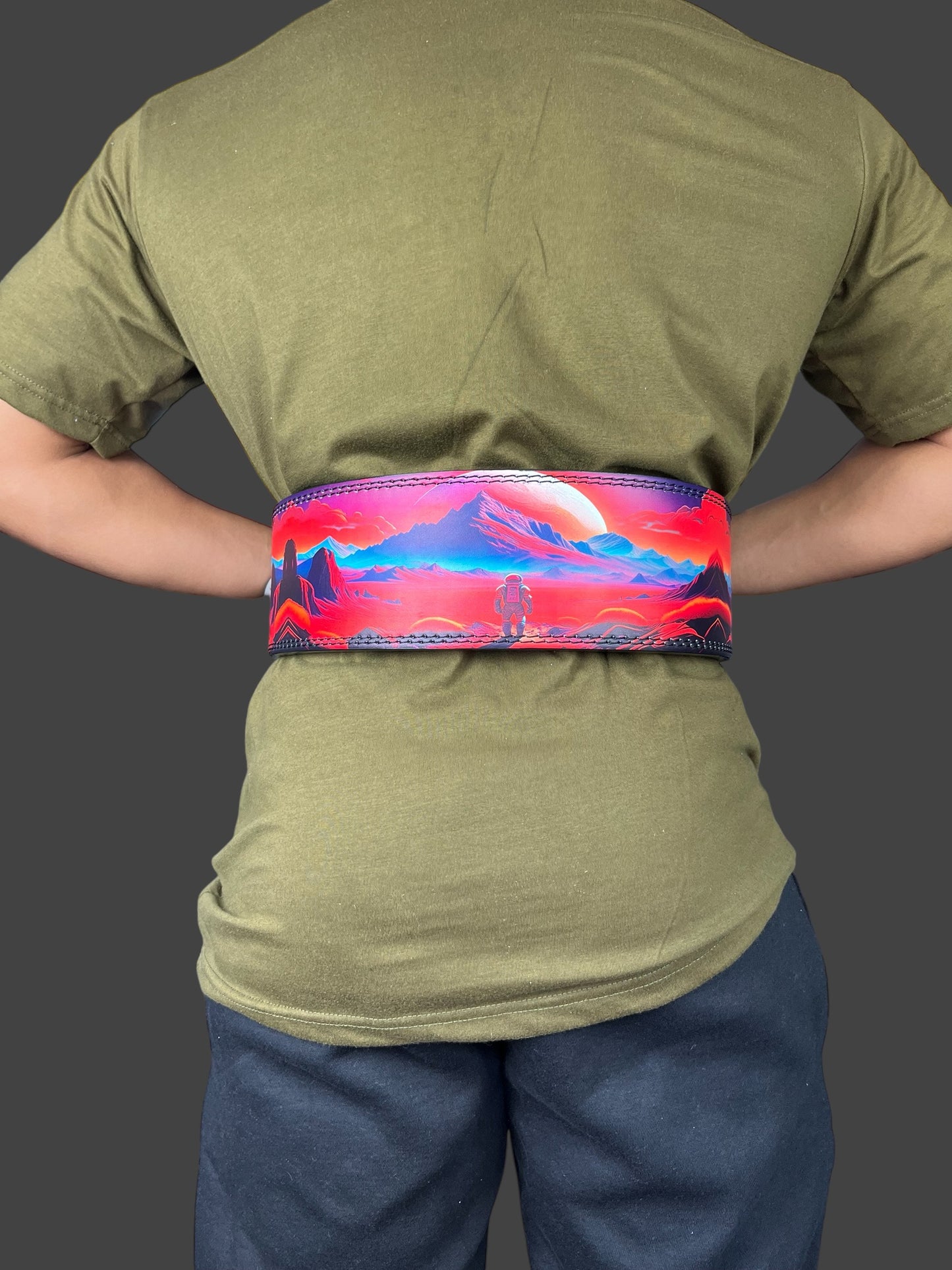 Man On Mars 10MM Lever Belt